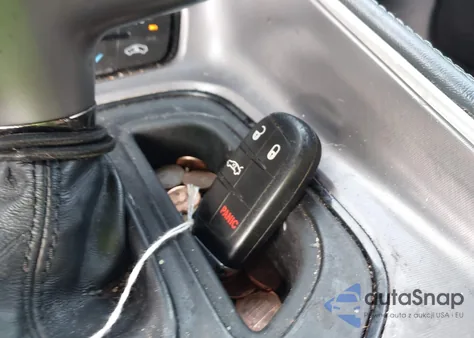 2020 Dodge Challenger Sxt из США, поврежденный, VIN 2C3CDZAG2LH117844